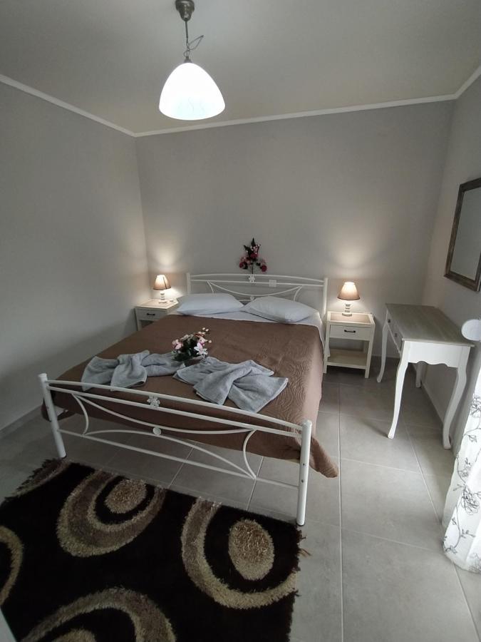 Appartamento Spiros Full House In Marathias Esterno foto