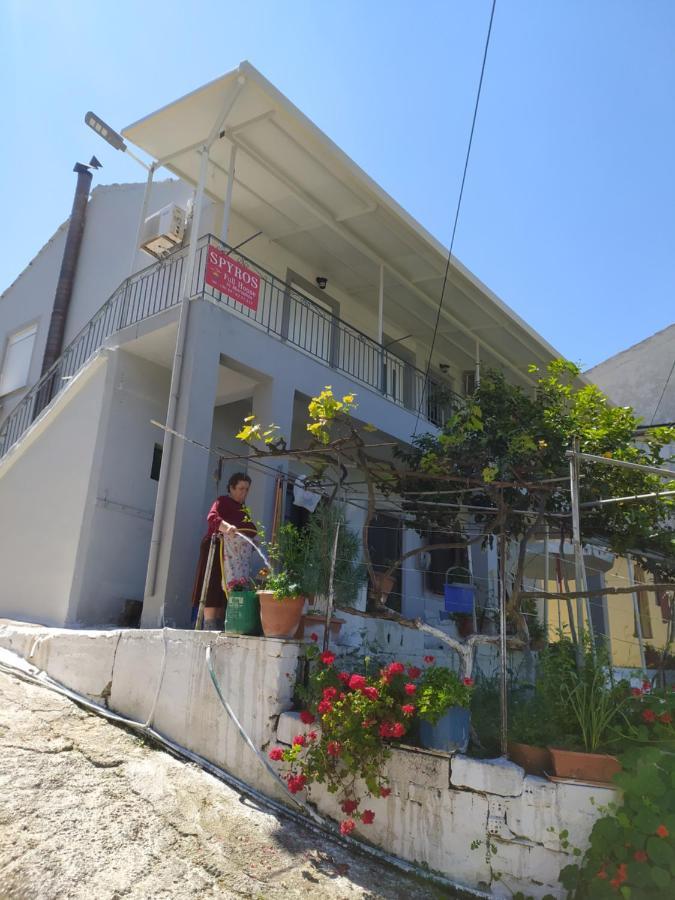 Appartamento Spiros Full House In Marathias Esterno foto